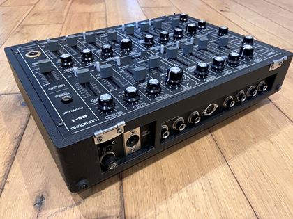 Ult Sound-DS4 Pro Muzer